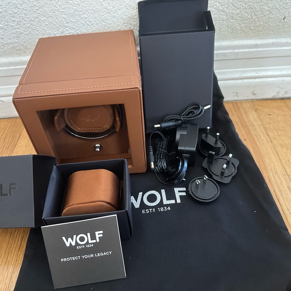 WOLF Cub Single Watch Winder with Cover